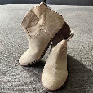 Steve Madden booties